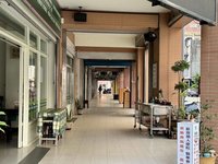 竹縣府打通遭封騎樓 提升竹北光明國小通學安全