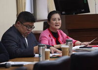 藍質疑綠委議場前排隊  吳思瑤盼將總預算案排入議程