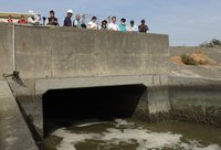 颱風來襲 嘉縣調度移抽水機排空滯洪池嚴陣以待