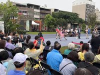 「村子」屏東演出  觀眾冒雨重溫眷村黃金歲月