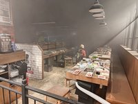 新竹巨城燒肉店火警 緊急疏散無人傷亡