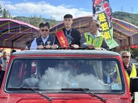 12強棒球賽奪冠 鄉親熱情迎張政禹返屏東吃辦桌
