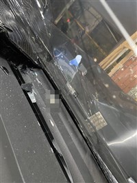 北市男駕車衝撞超商騎樓 警方查獲喪屍煙彈依法送辦