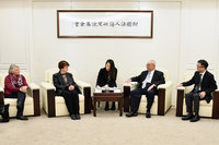 會晤NCAFP訪團 吳豊山：海基會努力恢復兩岸對話