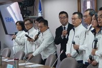 陸生團爭議 藍揚言若處分將刪減或凍結海陸兩會預算