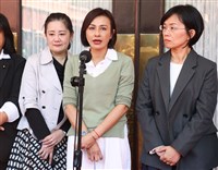 鄭天財稱戒嚴是為保護台灣  邱議瑩要求道歉