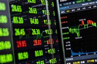 台股震盪收黑下跌26點 守住23000點