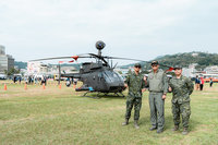 駁二動漫祭「軍武戰紀」 軍方直升機裝甲車助陣