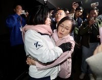 力阻選罷法三讀破窗進議場  吳思瑤：不得已的選擇