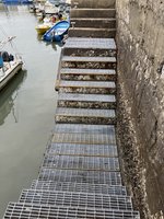 竹市府改善漁港碼頭階梯 提升漁民作業安全