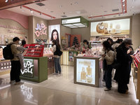 11月中國化妝品消費大減26% 消費者追求平替