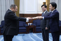 瓜地馬拉大使呈遞到任國書 賴總統盼情誼更上一層樓