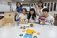 弘光幼保系學生展現創意 製作認知教玩具、雙語繪本