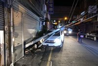 苗栗男子酒後駕車上路  自撞燈桿遭送辦