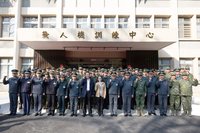 蕭美琴赴陸軍無人機中心 期勉接軌國際強化防衛能量