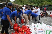 台商照亮菲律賓山區部落 原住民快樂共享春節