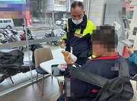 南投少年搭車到台中找母 警助安置讓2人重逢