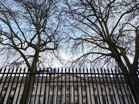 英相施凱爾訪美前夕 美議員關切中國倫敦使館建案