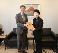 盧秀燕訪日拜會企業建築師  交流城市經營策略