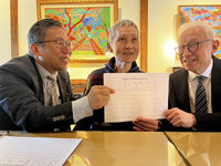 赴花蓮致敬葉春蓮 曹興誠讚「台灣人良心」