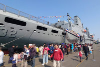 海軍敦睦支隊開抵安平港  3艦亮相湧參觀人潮