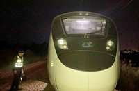 行人疑闖入宜蘭鐵軌 遭自強號撞擊身亡