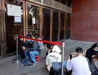 北院下午首度提訊柯文哲  支持者早上排隊等旁聽