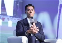 陳偉殷拋中職旅外選秀議題 蔡其昌盼擬尊重和公平兼顧辦法