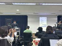 金賽綸家屬公開對話紀錄 佐證未成年時與金秀賢交往