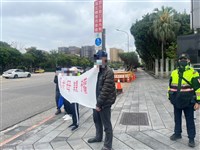 陸配小微、恩綺遭限期離境 兩人發抖音短片