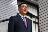 陸配小微涉武統言論未離境  卓榮泰：續依法執行