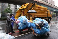 清明節連假  北市環保局照常收運垃圾