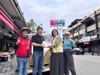 張峻繳500份連署書助「罷傅」藍營：心痛與不值