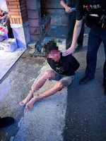 逃逸移工遇攔檢棄車襲警 台中警追進社區逮人