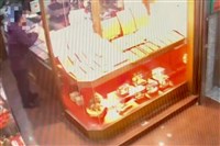 男假藉購買搶走銀樓金項鍊  竹市警循線逮人