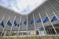 范德賴恩將出席教宗喪禮 歐盟3大機構降半旗致哀