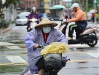 鋒面通過北部東半部降雨機率高 中部以北及金馬留意局部霧