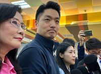 合體王鴻薇徐巧芯 蔣萬安：和5席藍委堅定站一起