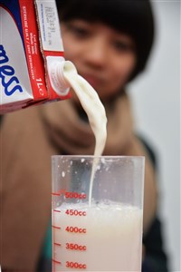 鮮乳價格居高不下 消基會促回歸合理水準