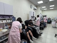 雲科大EMBA號召挽袖千人千袋 6縣市捐血站被擠爆
