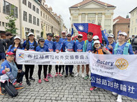台視障跑者首征布拉格馬拉松  提升運動平權能見度