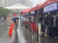 輔大就業博覽會  航空公司也設攤徵空服員