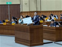 張淵翔涉洩個資 議員遞國賠請求書、謝國樑收下