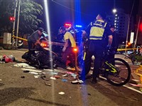 三峽車禍高齡駕駛惹議 北市議員促補助反暴衝裝置