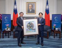 接見世衛行動團 總統：加入WHO參與WHA是不變理念