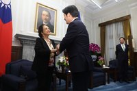 總統：台北關島直飛 有助雙邊觀光經貿交流