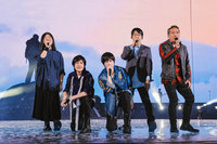 五月天演唱會有洋蔥  歌迷帶亡弟照片點歌