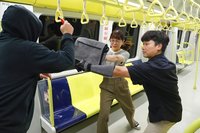 新北捷運配備盾甲包、止戈手套 強化防護機制