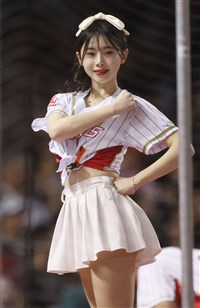 權喜原、金娜妍加盟味全龍啦啦隊 組韓籍3本柱