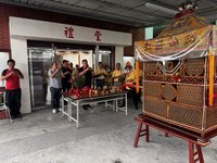 請乩童作法、貼符挨批 吉安警分局稱祈福工作順利